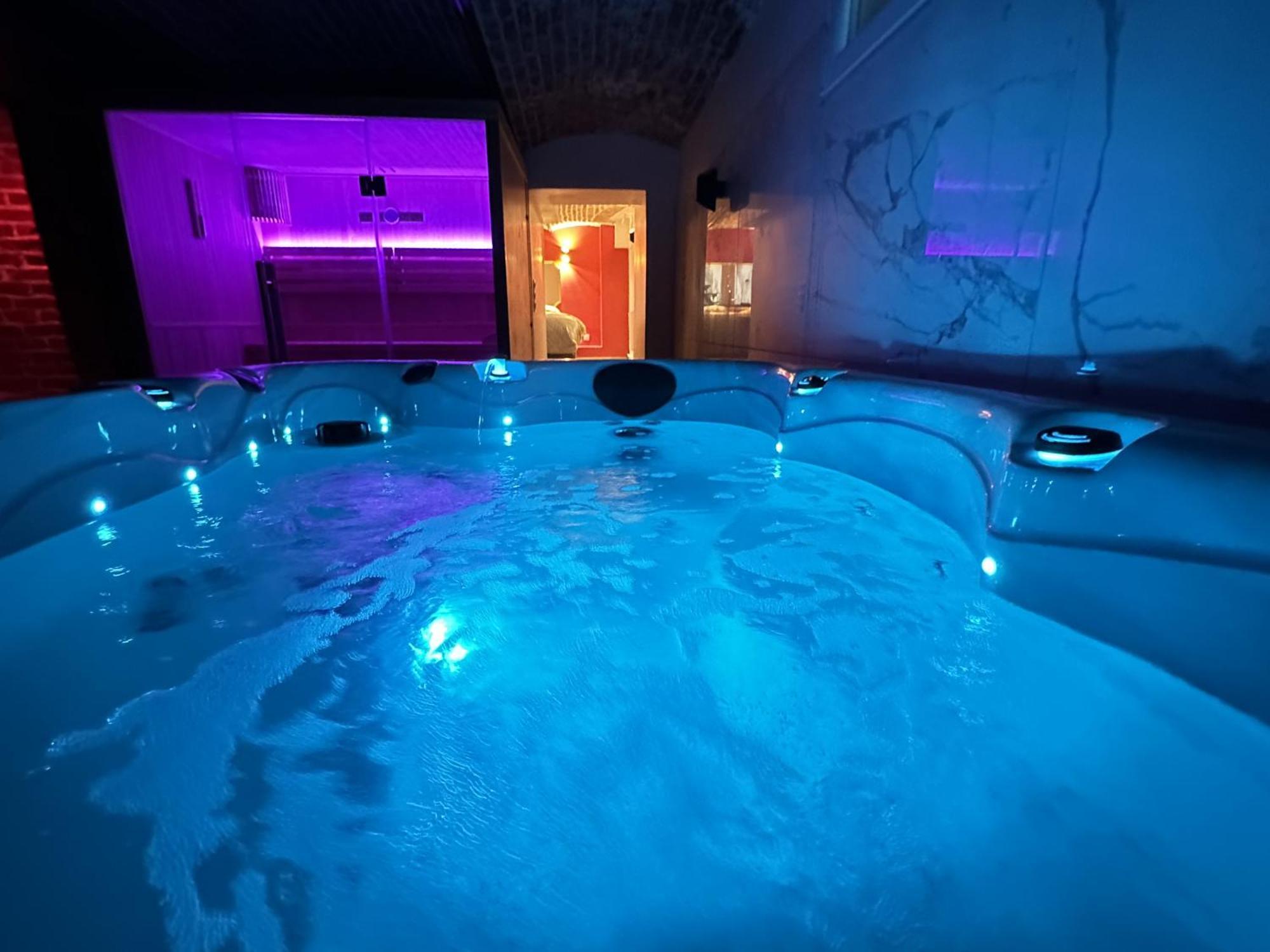 Le Bijou - Appartement, Sauna Et Jacuzzi - Lille Exteriör bild