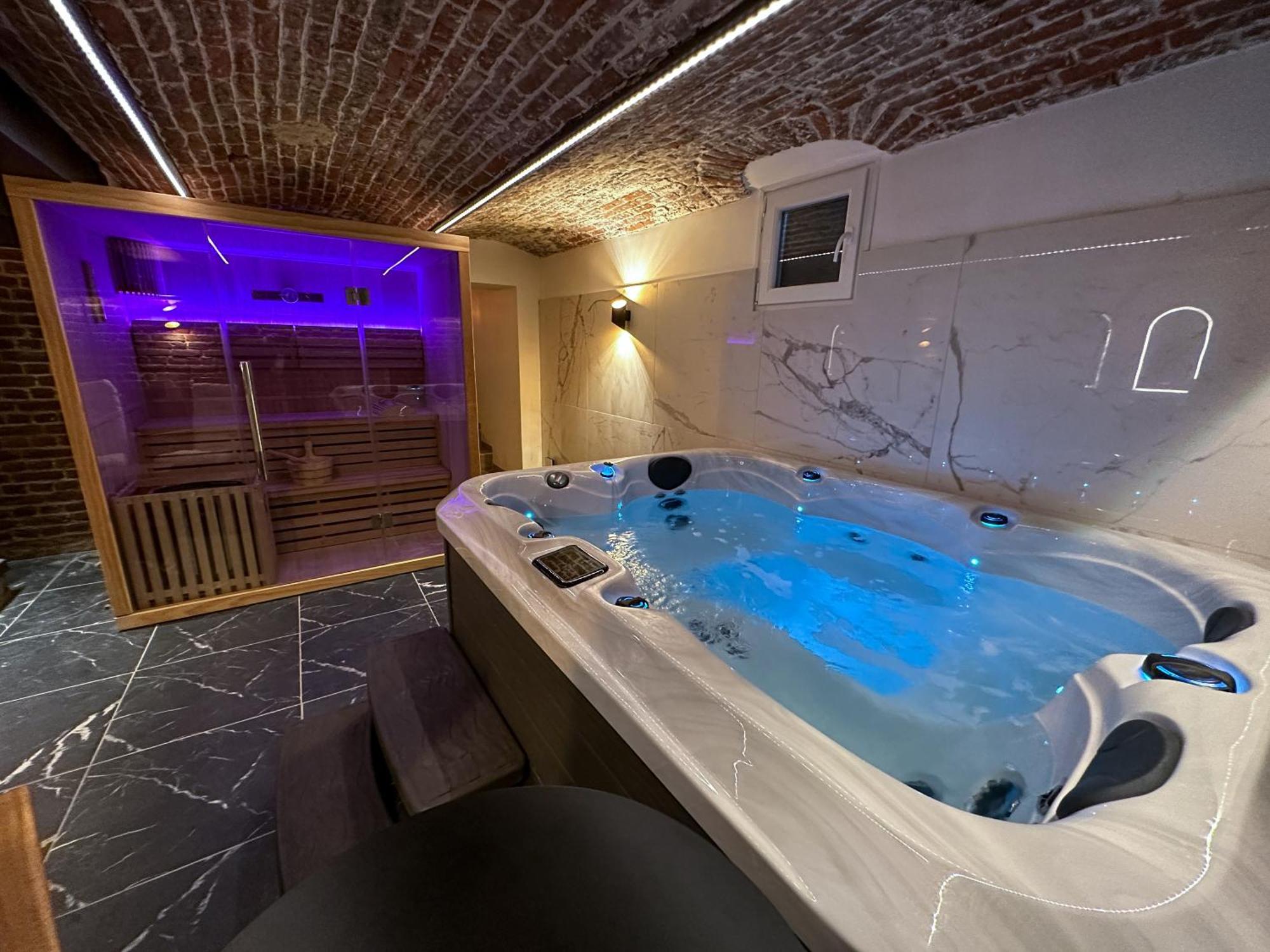 Le Bijou - Appartement, Sauna Et Jacuzzi - Lille Exteriör bild